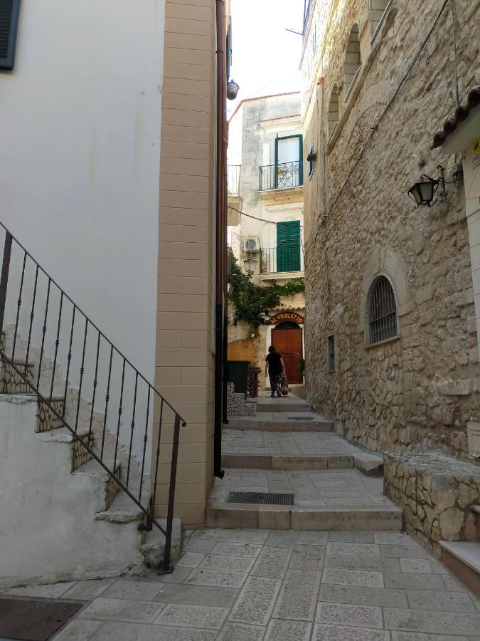 Rifugio Del Templare Apartment Vieste Bagian luar foto